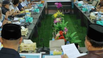 Pacu Waktu, Pansus DPRD Batam Bahas LKPJ Wali Kota 2025 Meski di Hari Libur