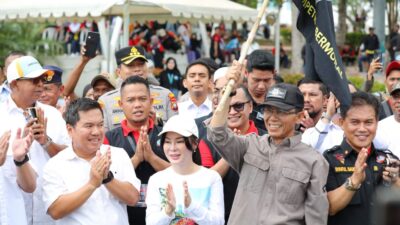 Keceriaan Amsakar-Li Claudia bersama Buruh Batam, MayDay Diisi Aksi Positif