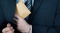Ilustrasi. Bos Blueray Didakwa Suap Pejabat Bea Cukai Rp61 Miliar. (iStock/dareknie)