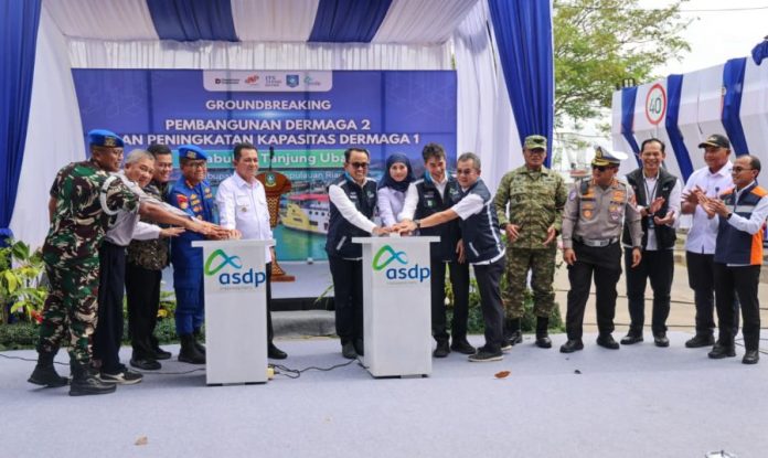 Peletakan batu pertama Dermaga II Pelabuhan Penyeberangan Tanjunguban, Kamis (18/6/2026). Foto: Diskominfo Kepri