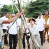 Li Claudia Tanam Pohon, Awali Penataan DAS Baloi Indah Jadi Taman Kota