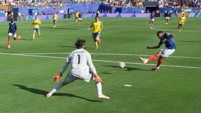 Prancis Hajar Swedia 3-0, Mbappe Borong Dua Gol dan Antar Les Bleus ke 16 Besar
