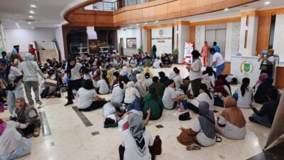 Ratusan Pekerja PT Ghim Li Duduki Gedung DPRD Batam, Tuntut Kepastian Hak