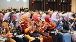 Ketua TP-PKK Batam, Erlita Amsakar, menghadiri Rapat Penguatan Tata Kelola Lembaga Dekranas, TP-PKK, dan Tim Pembina Posyandu se-Indonesia Bagian Barat di Jakarta Selatan, Senin (21/9/2026). HUMAS DISKOMINFO BATAM