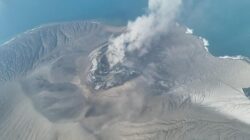 Erupsi Gunung Anak Krakatau, 8 Bandara Ditutup