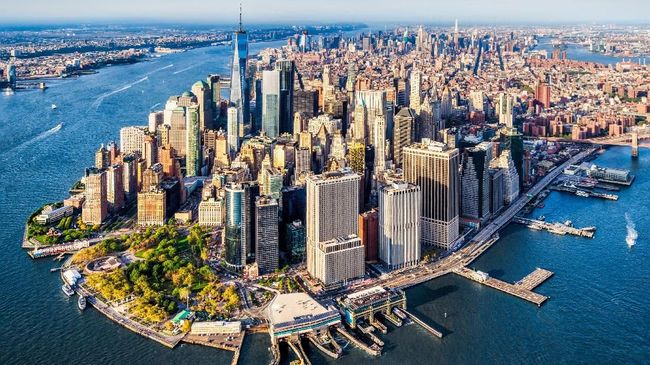 Pemandangan Kota New York di Amerika Serikat. (Istockphoto/Eloi_Omella) Baca artikel CNN Indonesia "Daftar 10 Kota Terbaik di Dunia 2026" selengkapnya di sini: https://www.cnnindonesia.com/gaya-hidup/20260930073335-269-1409775/daftar-10-kota-terbaik-di-dunia-2026. Download Apps CNN Indonesia sekarang https://app.cnnindonesia.com/