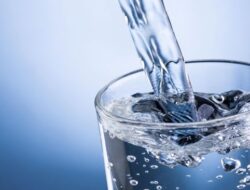 Apa Itu Air Demineral dan Bisakah untuk Diminum?
